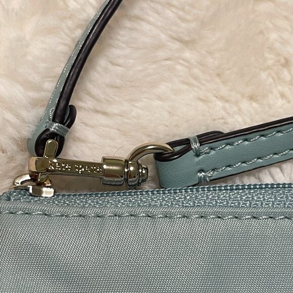 KATE SPADE NEW YORK LARGE NYLON TEAL WRISTLET - Picture 3 of 9